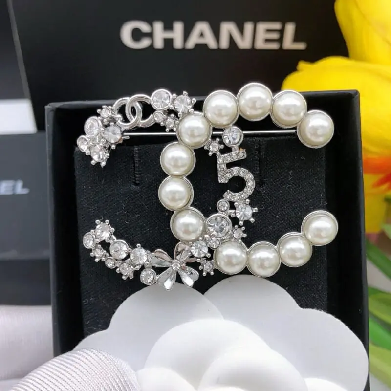 chanel brooches pour femme s_1234a231